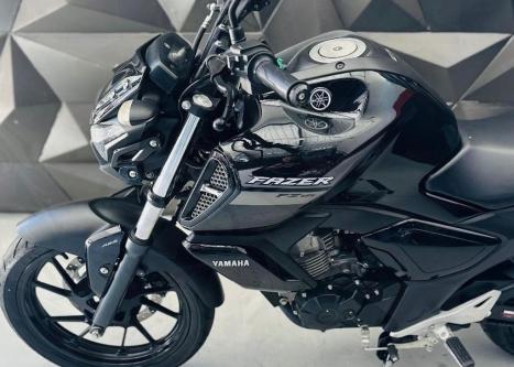 YAMAHA FZ 15 Fazer ABS, Foto 5