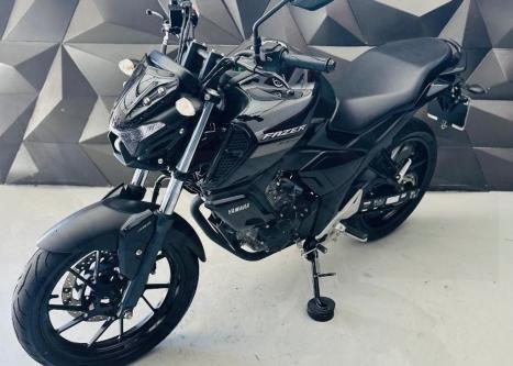 YAMAHA FZ 15 Fazer ABS, Foto 6