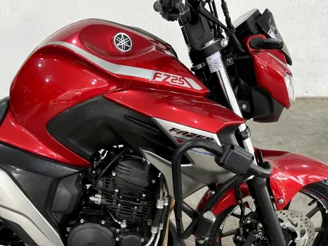 YAMAHA YS Fazer 250 , Foto 5