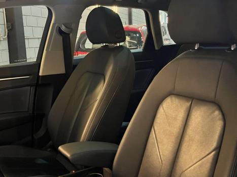 AUDI Q3 1.4 4P TFSI FLEX PRESTIGE PLUS S-TRONIC AUTOMTICO, Foto 3