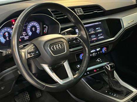 AUDI Q3 1.4 4P TFSI FLEX PRESTIGE PLUS S-TRONIC AUTOMTICO, Foto 4