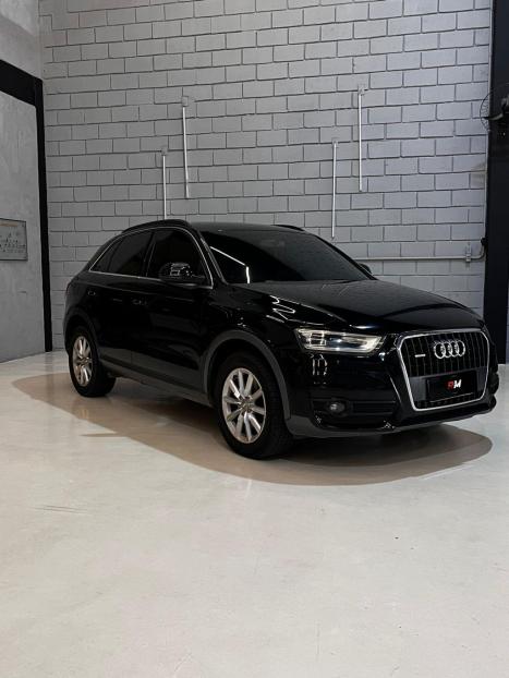 AUDI Q3 2.0 4P TFSI AMBIENTE QUATTRO S-TRONIC AUTOMTICO, Foto 2