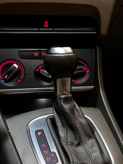 AUDI Q3 2.0 4P TFSI AMBIENTE QUATTRO S-TRONIC AUTOMTICO, Foto 5