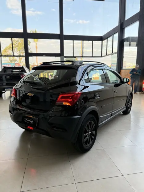 CHEVROLET Onix Hatch 1.4 4P FLEX ACTIV AUTOMTICO, Foto 7