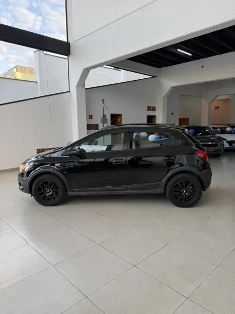 CHEVROLET Onix Hatch 1.4 4P FLEX ACTIV AUTOMTICO, Foto 9