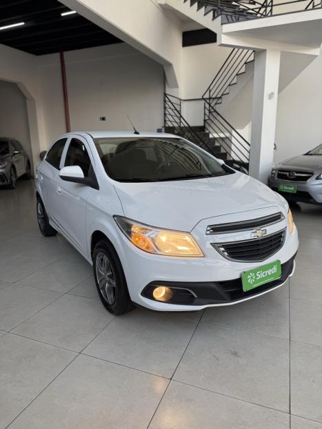 CHEVROLET Onix Hatch 1.0 4P FLEX LT, Foto 2