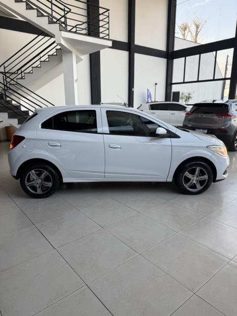 CHEVROLET Onix Hatch 1.0 4P FLEX LT, Foto 8