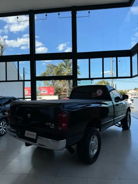 DODGE Ram 5.9 I6 24V 2500 SLT 4X4 CABINE SIMPLES HAVE DUTY TURBO DIESEL AUTOMTICO, Foto 10