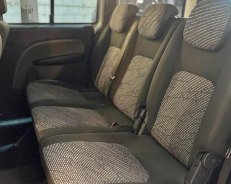 FIAT Doblo 1.8 16V 4P FLEX ESSENCE, Foto 8