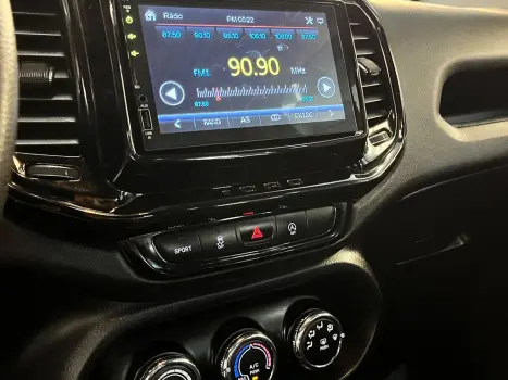 FIAT Toro 1.8 16V 4P ENDURANCE AUTOMTICO, Foto 8
