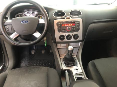 FORD Focus Hatch 1.6 4P, Foto 14