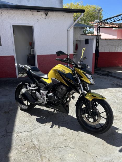HONDA CB 300 F Twister FLEX ABS, Foto 4
