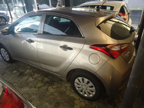 HYUNDAI HB 20 Hatch 1.0 12V 4P FLEX UNIQUE, Foto 3