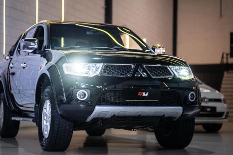 MITSUBISHI L 200 Triton 3.2 16V HPE 4X4 CABINE DUPLA TURBO DIESEL INTERCOOLER AUTOMTICO, Foto 2