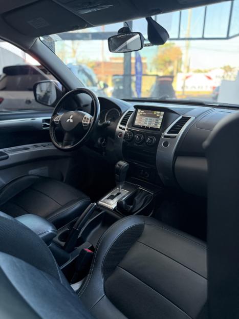 MITSUBISHI Pajero Dakar 3.2 16V 4P HPE S 4X4 TURBO DIESEL INTECOOLER 7 LUGARES AUTOMTICO, Foto 14