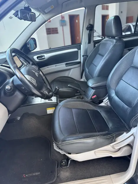 MITSUBISHI Pajero Dakar 3.2 16V 4P HPE S 4X4 TURBO DIESEL INTECOOLER 7 LUGARES AUTOMTICO, Foto 17