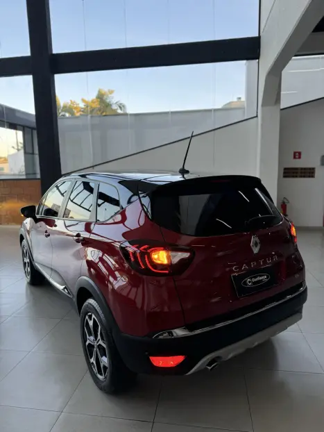 RENAULT Captur 1.3 16V 4P FLEX TCE ICONIC TURBO X-TRONIC AUTOMTICO CVT, Foto 5