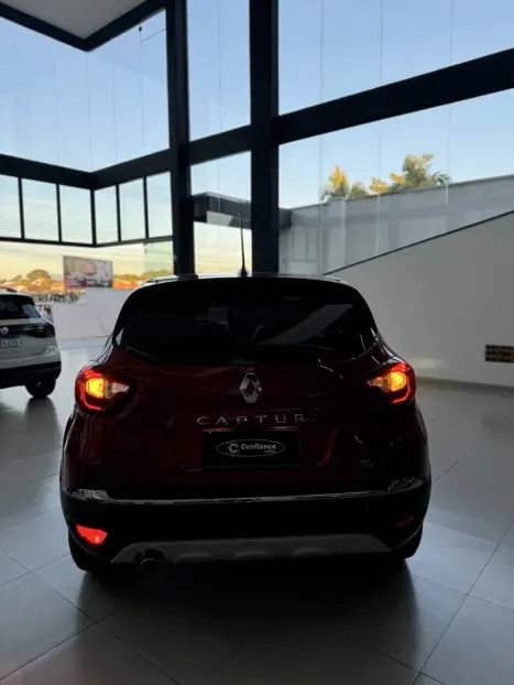 RENAULT Captur 1.3 16V 4P FLEX TCE ICONIC TURBO X-TRONIC AUTOMTICO CVT, Foto 6