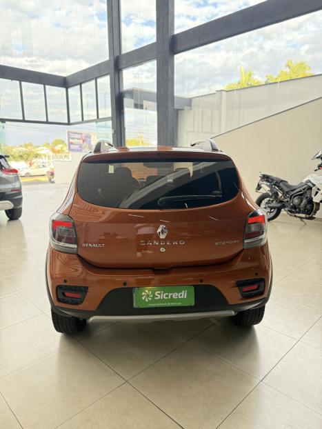 RENAULT Sandero 1.6 4P FLEX STEPWAY, Foto 6