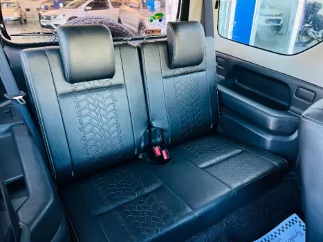 SUZUKI Jimny 1.3 16V 4STREET 4x4, Foto 6