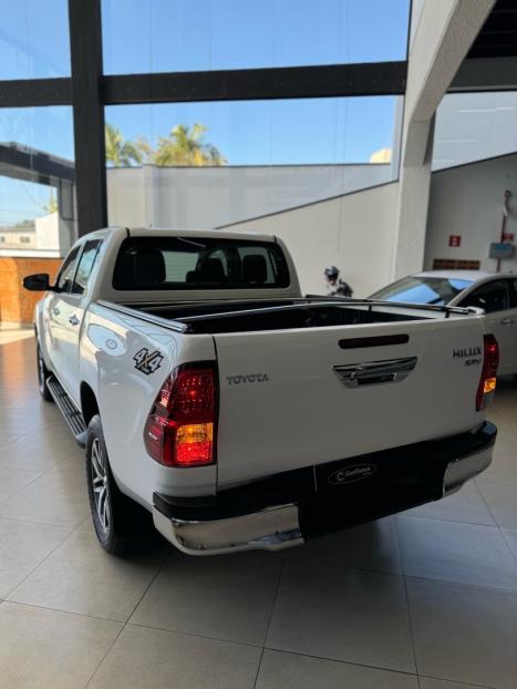 TOYOTA Hilux Caminhonete 2.8 16V SRV 4X4 DIESEL CABINE DUPLA AUTOMTICO, Foto 13