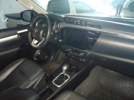 TOYOTA Hilux Caminhonete 2.8 16V SRV 4X4 DIESEL CABINE DUPLA AUTOMTICO, Foto 3