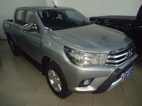 TOYOTA Hilux Caminhonete 2.8 16V SRV 4X4 DIESEL CABINE DUPLA AUTOMTICO, Foto 1