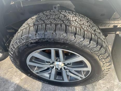 TOYOTA Hilux Caminhonete 2.8 16V SRV 4X4 DIESEL CABINE DUPLA AUTOMTICO, Foto 11
