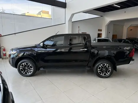 TOYOTA Hilux Caminhonete 2.8 16V SRV 4X4 DIESEL CABINE DUPLA AUTOMTICO, Foto 9