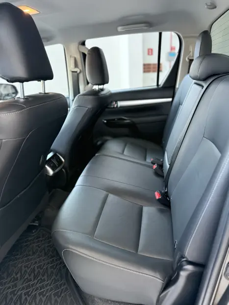 TOYOTA Hilux Caminhonete 2.8 16V SRV 4X4 DIESEL CABINE DUPLA AUTOMTICO, Foto 13