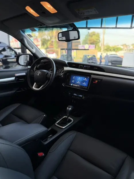 TOYOTA Hilux Caminhonete 2.8 16V SRV 4X4 DIESEL CABINE DUPLA AUTOMTICO, Foto 14