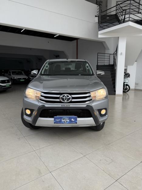 TOYOTA Hilux Caminhonete 2.8 16V SRV 4X4 DIESEL CABINE DUPLA AUTOMTICO, Foto 3