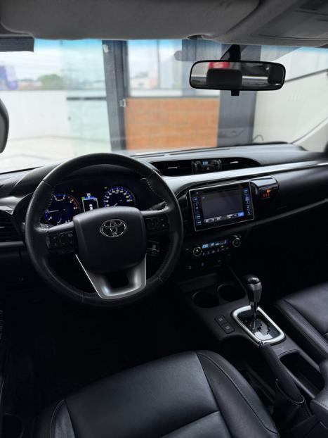 TOYOTA Hilux Caminhonete 2.8 16V SRV 4X4 DIESEL CABINE DUPLA AUTOMTICO, Foto 9