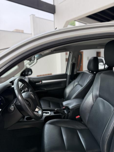 TOYOTA Hilux Caminhonete 2.8 16V SRV 4X4 DIESEL CABINE DUPLA AUTOMTICO, Foto 13