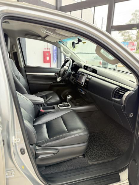 TOYOTA Hilux Caminhonete 2.8 16V SRV 4X4 DIESEL CABINE DUPLA AUTOMTICO, Foto 15