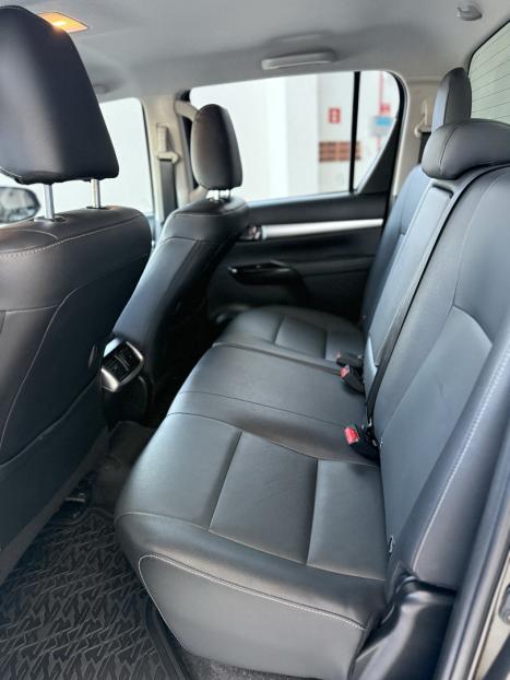 TOYOTA Hilux Caminhonete 2.8 16V SRV 4X4 DIESEL CABINE DUPLA AUTOMTICO, Foto 13