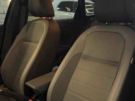 VOLKSWAGEN Nivus 1.0 4P FLEX 200 TSI HIGHLINE TURBO AUTOMTICO, Foto 4