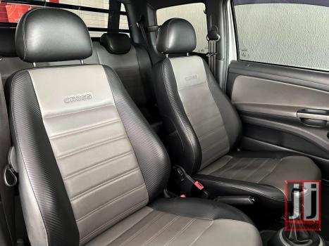 VOLKSWAGEN Saveiro 1.6 16V G6 CROSS CABINE DUPLA FLEX, Foto 11