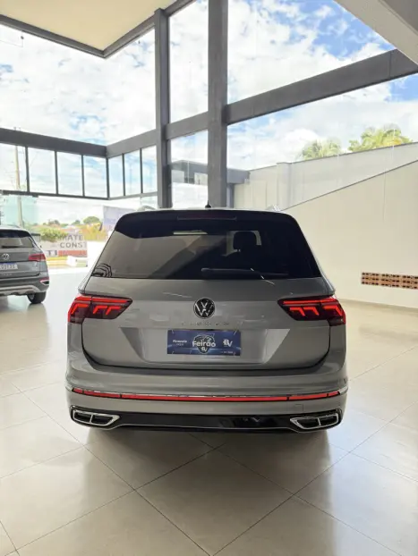 VOLKSWAGEN Tiguan 2.0 300 TSI ALLSPACE R-LINE TURBO AUTOMTICO, Foto 6