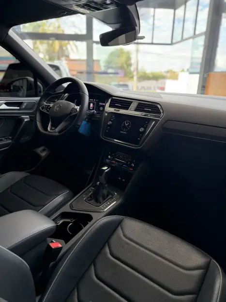 VOLKSWAGEN Tiguan 2.0 300 TSI ALLSPACE R-LINE TURBO AUTOMTICO, Foto 13