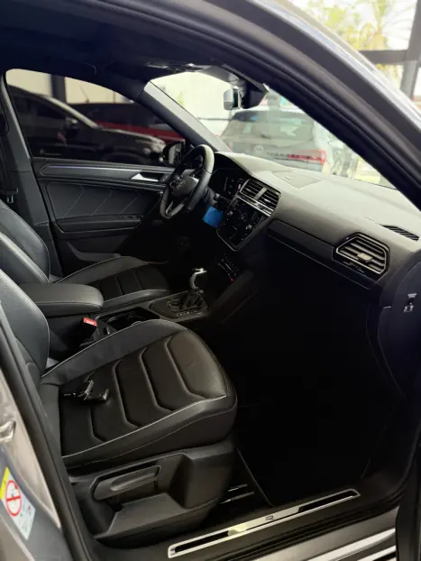 VOLKSWAGEN Tiguan 2.0 300 TSI ALLSPACE R-LINE TURBO AUTOMTICO, Foto 14