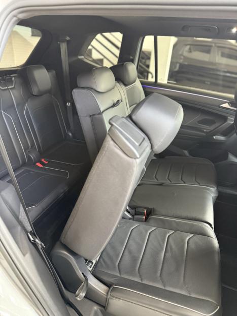 VOLKSWAGEN Tiguan 2.0 300 TSI ALLSPACE R-LINE TURBO AUTOMTICO, Foto 16