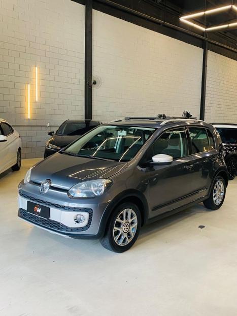 VOLKSWAGEN UP 1.0 12V 4P TSI FLEX BLACK, Foto 1