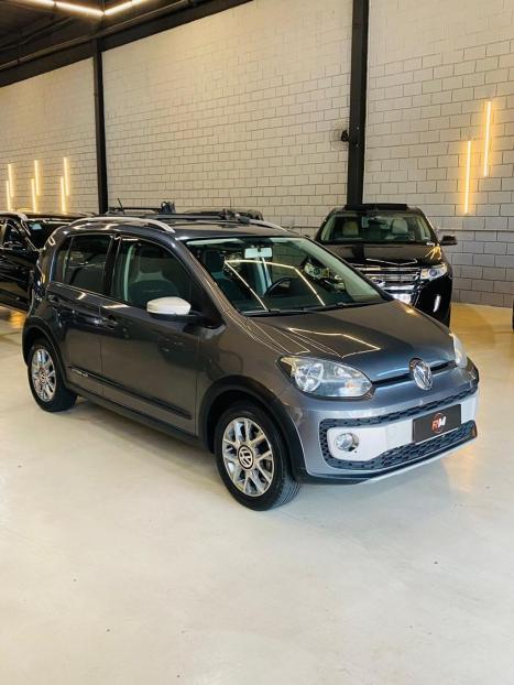 VOLKSWAGEN UP 1.0 12V 4P TSI FLEX BLACK, Foto 2