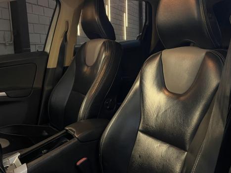 VOLVO XC60 2.0 4P COMFORT T5 TURBO AUTOMTICO, Foto 3