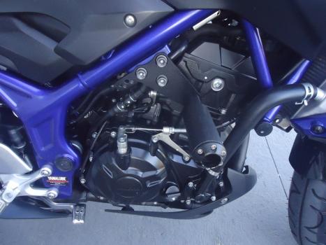 YAMAHA MT-03 300 ABS, Foto 3