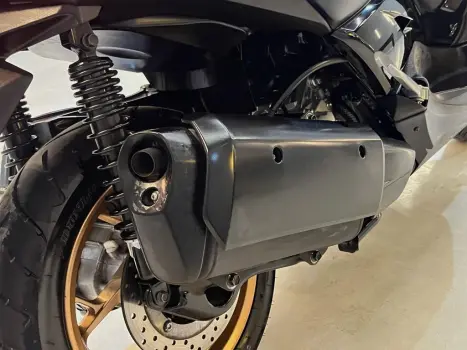 YAMAHA Xmax 250 , Foto 7