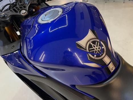 YAMAHA YZF R3 320 ABS, Foto 4