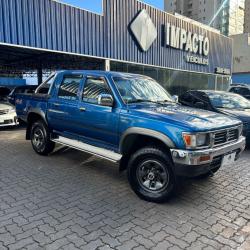TOYOTA Hilux Caminhonete 2.8 4P 4X4 DIESEL CABINE DUPLA