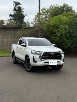 TOYOTA Hilux Caminhonete 2.8 16V SRV 4X4 DIESEL CABINE DUPLA AUTOM�TICO